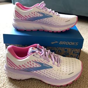 NWT/NIB Brooks Ghost 13 Size 8 Running Shoes